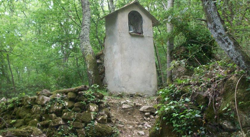 Chiusavecchia Piccolo Rifugio Nel Verde מראה חיצוני תמונה