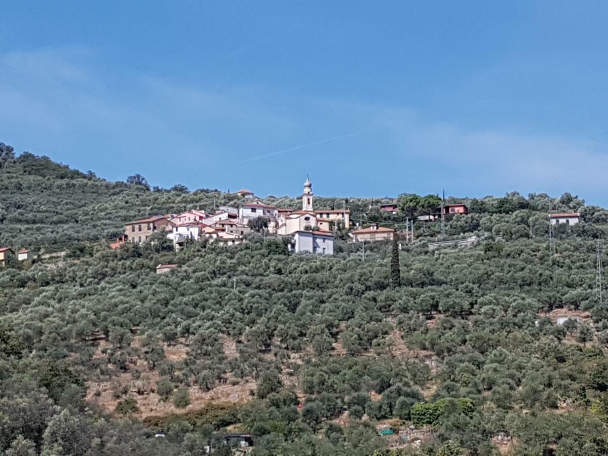Chiusavecchia Piccolo Rifugio Nel Verde מראה חיצוני תמונה